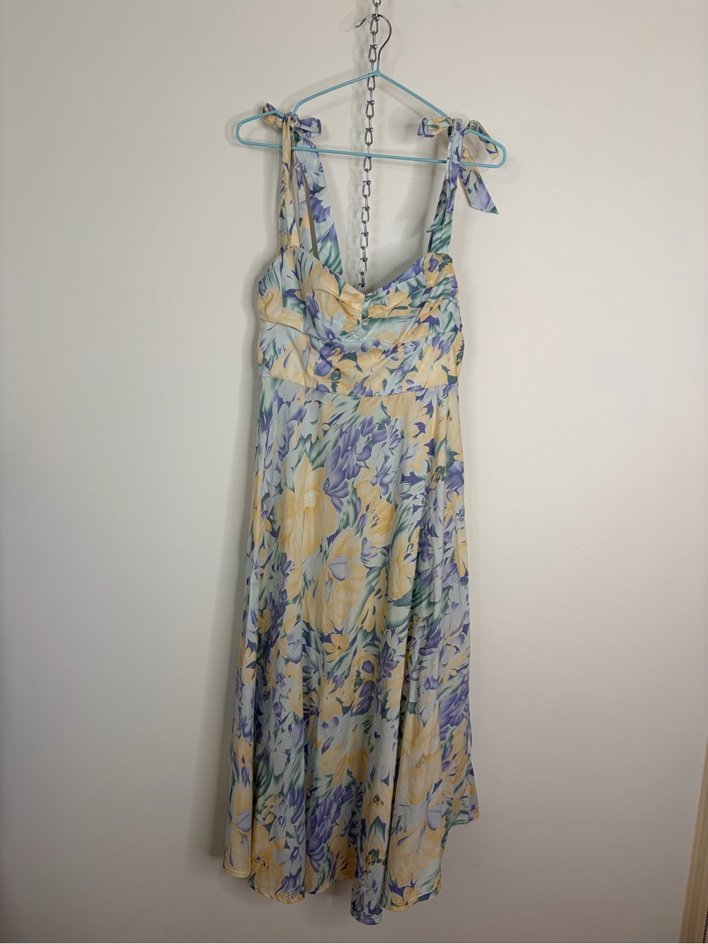 Hello Molly Pastel Yellow & Lavender Tie-Shoulder Midi Dress - Picture 3 of 9